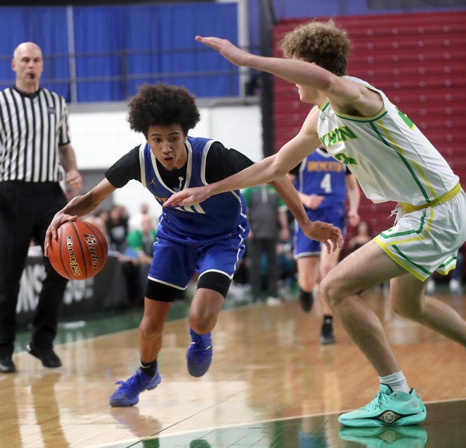 Lynden beats Bremerton 53-52 in the 2A boys basketball state semifinals in Yakima on Friday, March 1, 2024.