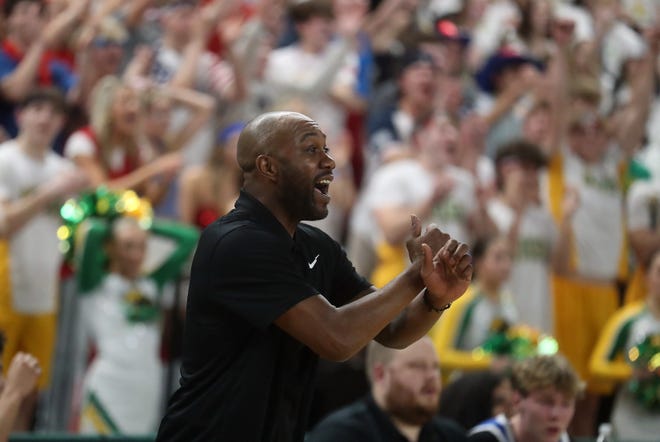 Lynden beats Bremerton 53-52 in the 2A boys basketball state semifinals in Yakima on Friday, March 1, 2024.